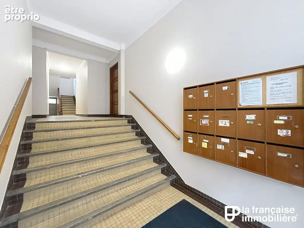 Appartement Type 3 - à vendre - 67.7m² - Centre historique - Grenier - photo 10