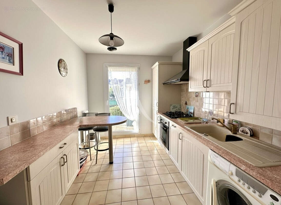 Appartement à BUSSY-SAINT-GEORGES