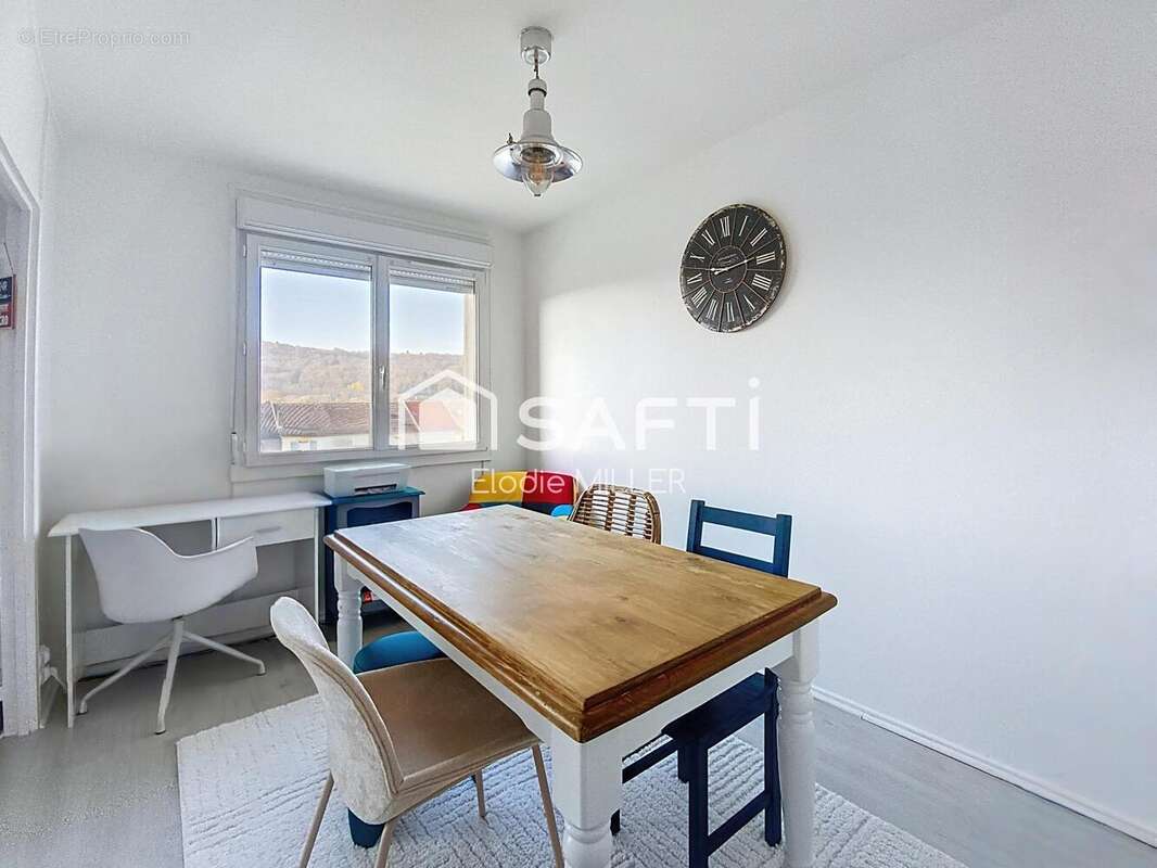Photo 2 - Appartement à NEUVES-MAISONS