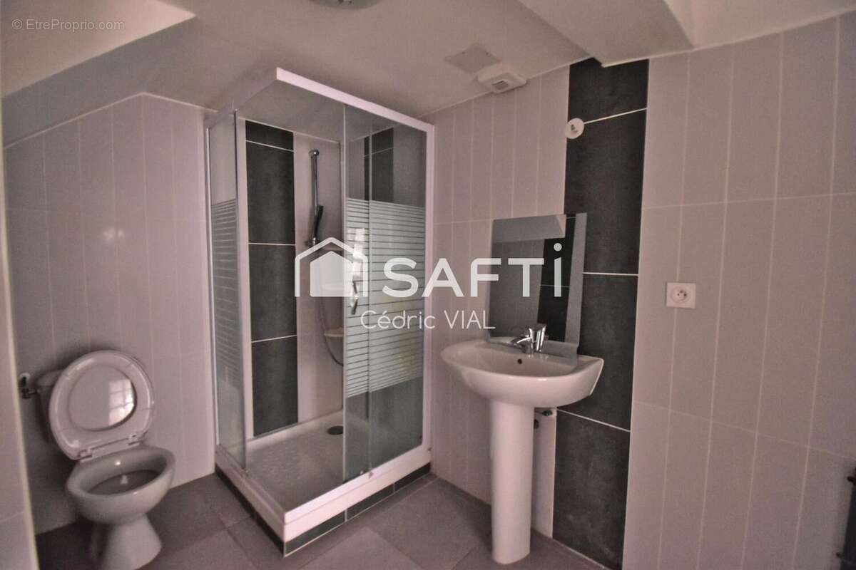Maison 74 m² à Mezel  - photo 6