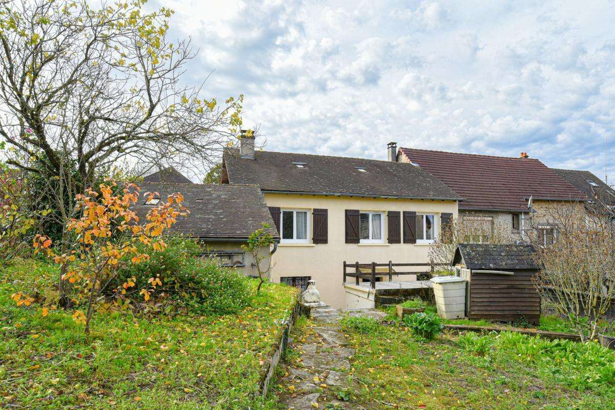 Maison à SAINT-YRIEIX-LA-PERCHE