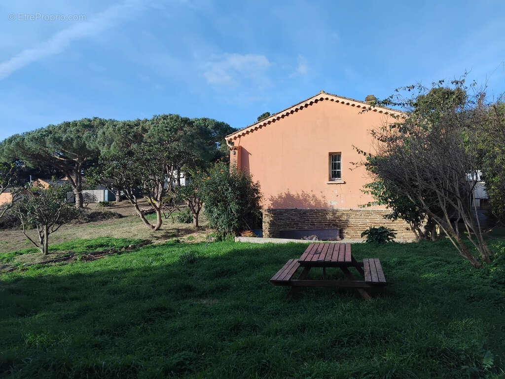 Maison à HYERES