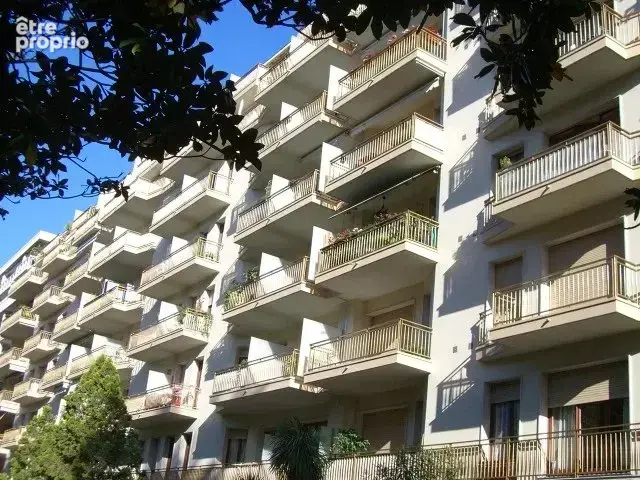 Av mirabeau 2 pieces grand balcon plein sud au calme et en etage - photo 5