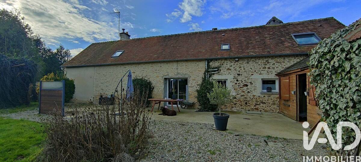 Photo 1 - Maison à NEUFCHATEL-EN-SAOSNOIS