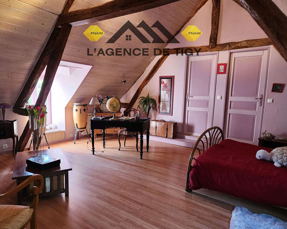 Maison à NEUVY-EN-SULLIAS