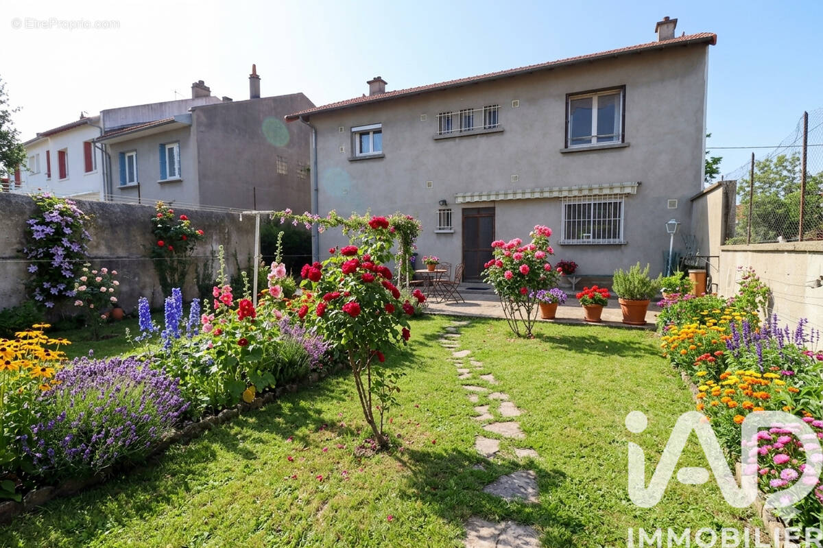 Photo 1 - Maison à LEMPDES
