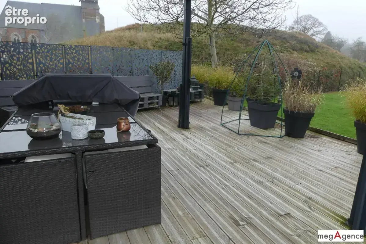Doudelainville : Loft 145m², 2 Chb, 1840m² - photo 9
