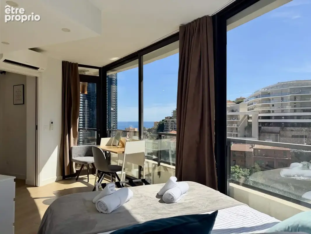 3 pièces rénové avec terrasse, vue mer et piscine - photo 12