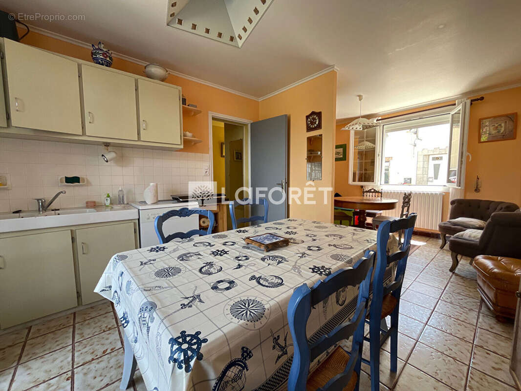 Maison à BILLIERS