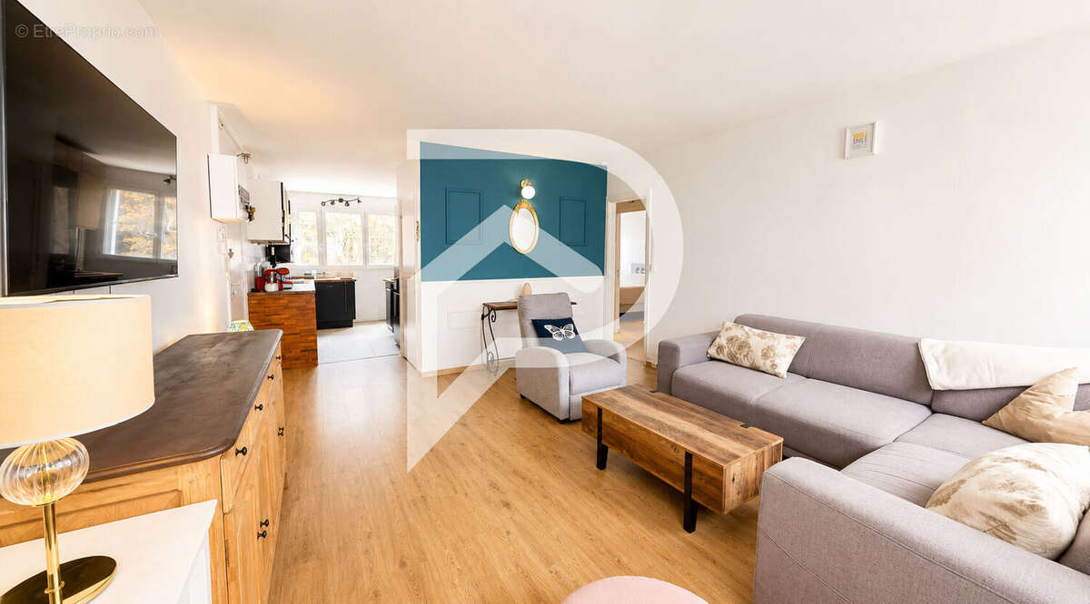 Appartement à VERNEUIL-SUR-SEINE