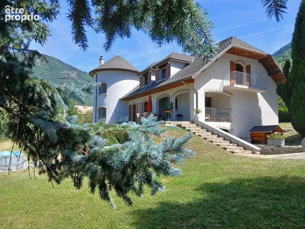 Photo Maison à Saint-Martin-Sur-La-Chambre au prix de 1 133 000€