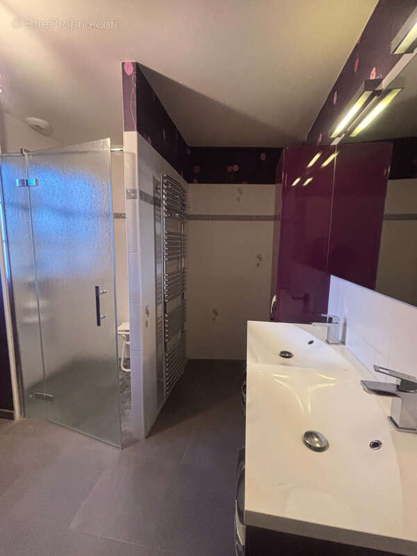 Maison à SAINT-ELIPH