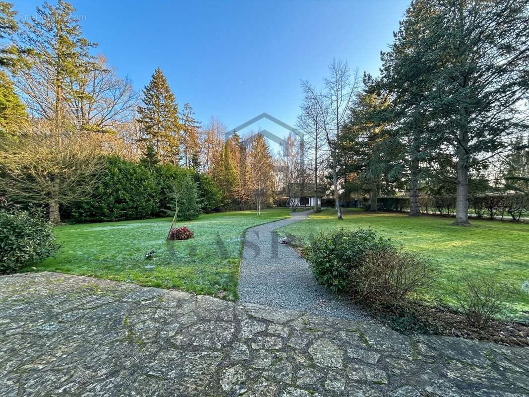 Maison à CONCHES-EN-OUCHE