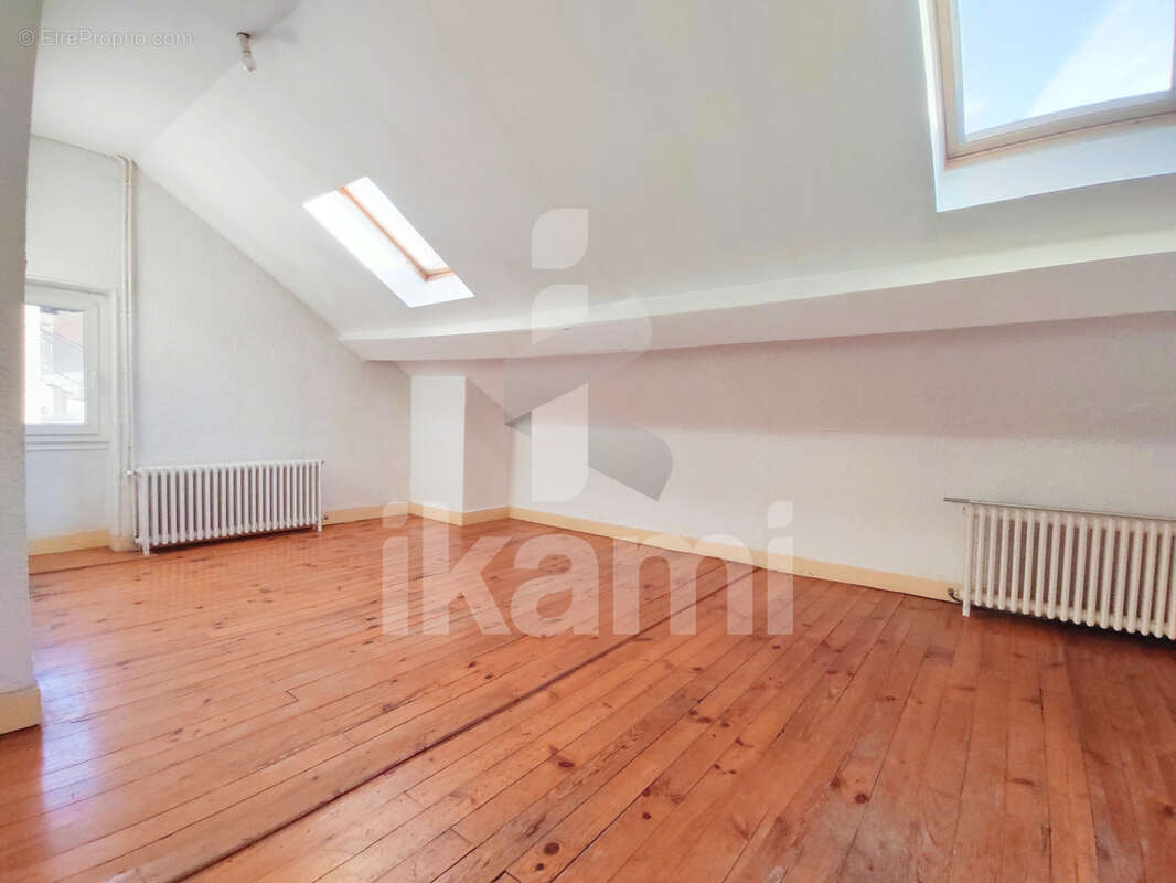 Appartement à AIX-LES-BAINS