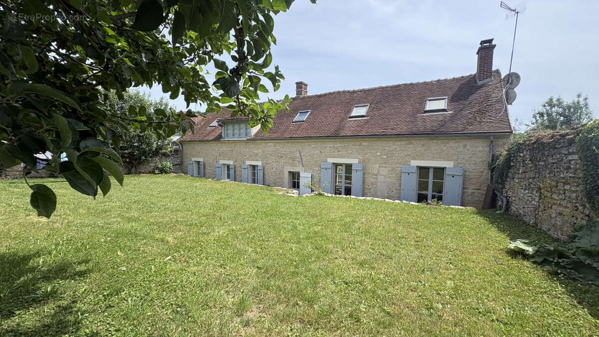 Maison à BURY