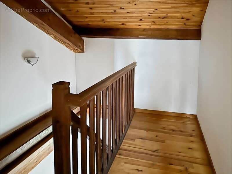 Immeuble de rapport - 580 m2 - RIGUEPEU - 4 logements avec jardin - photo 22