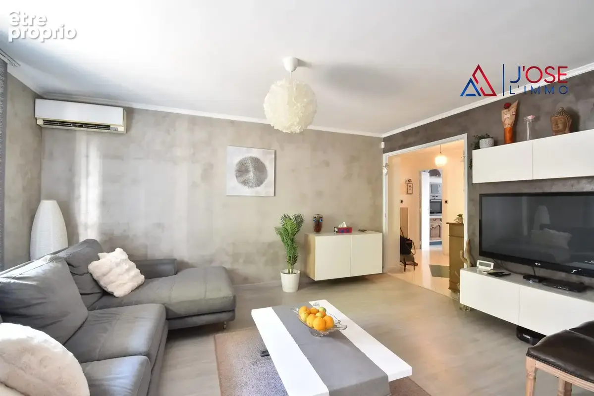 Appartement à MARSEILLE-5E