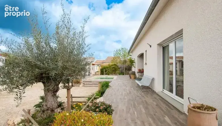 Maison Moderne Récente avec piscine - photo 3
