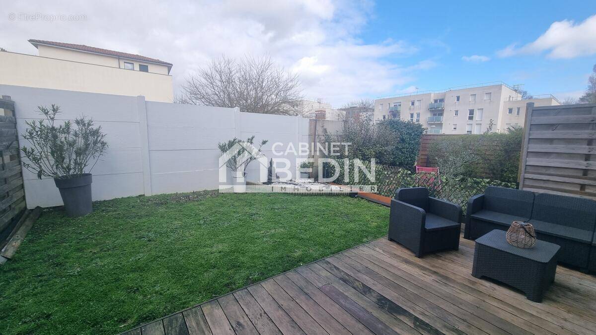 Maison à LE TAILLAN-MEDOC