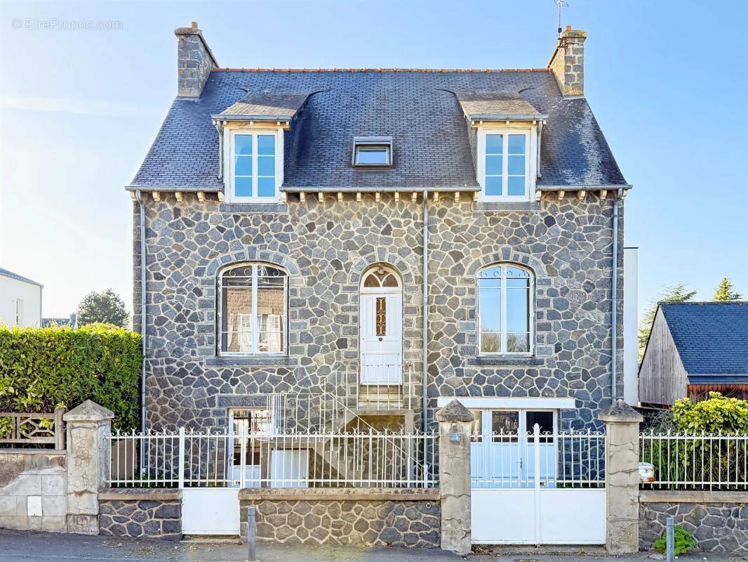 Maison à PLOUFRAGAN