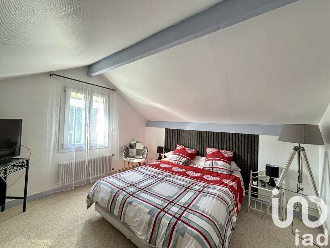 Photo 8 - Maison à VAUJOURS