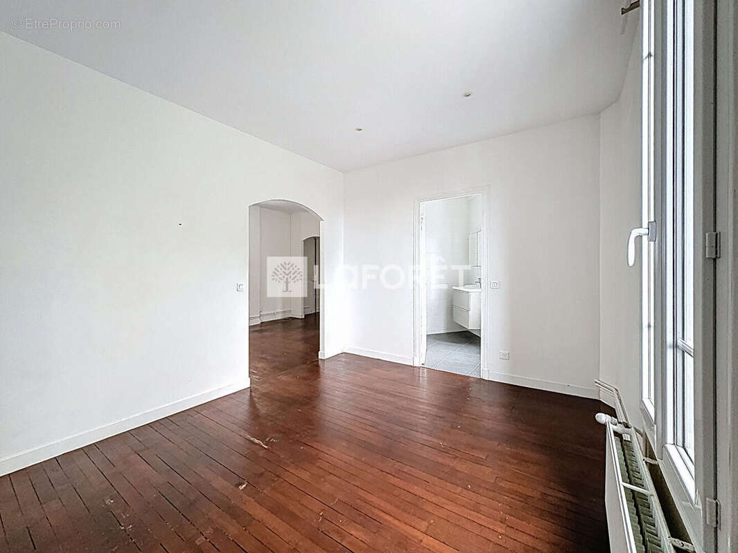 Appartement à SURESNES