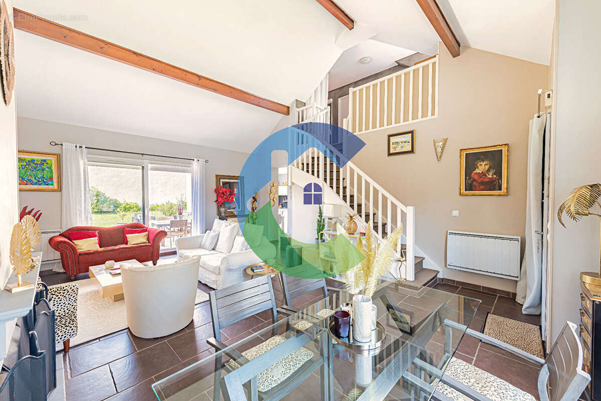 Maison à LONGJUMEAU