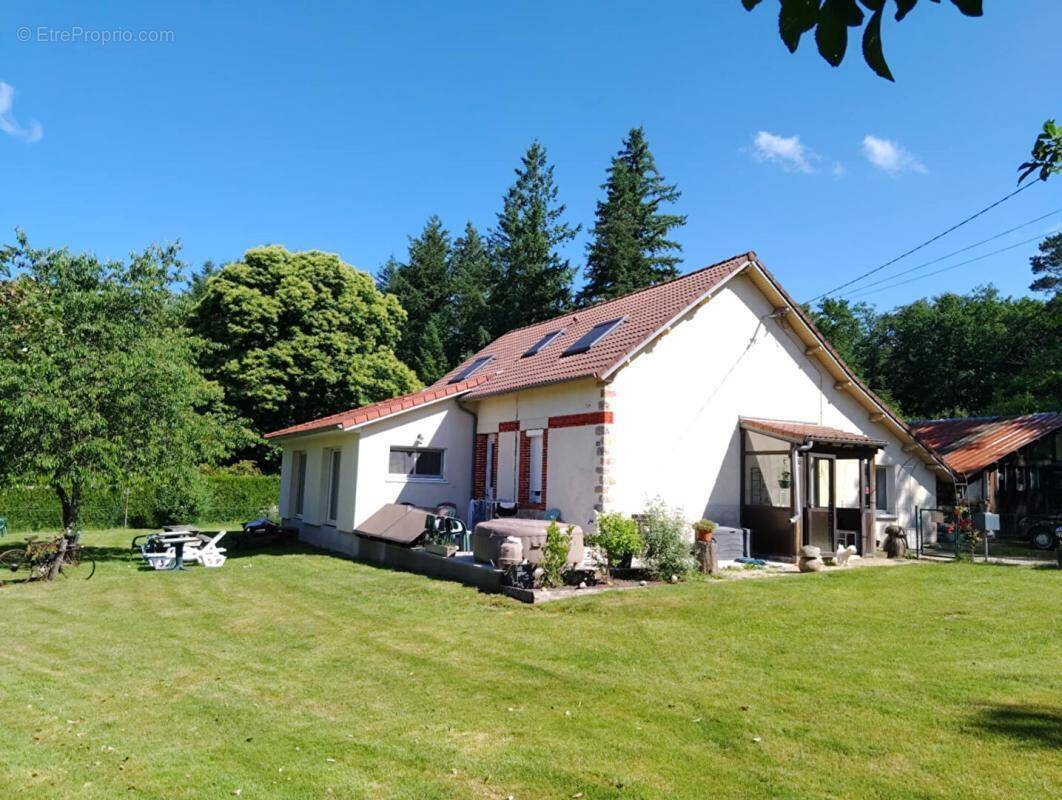Maison à CLERGOUX
