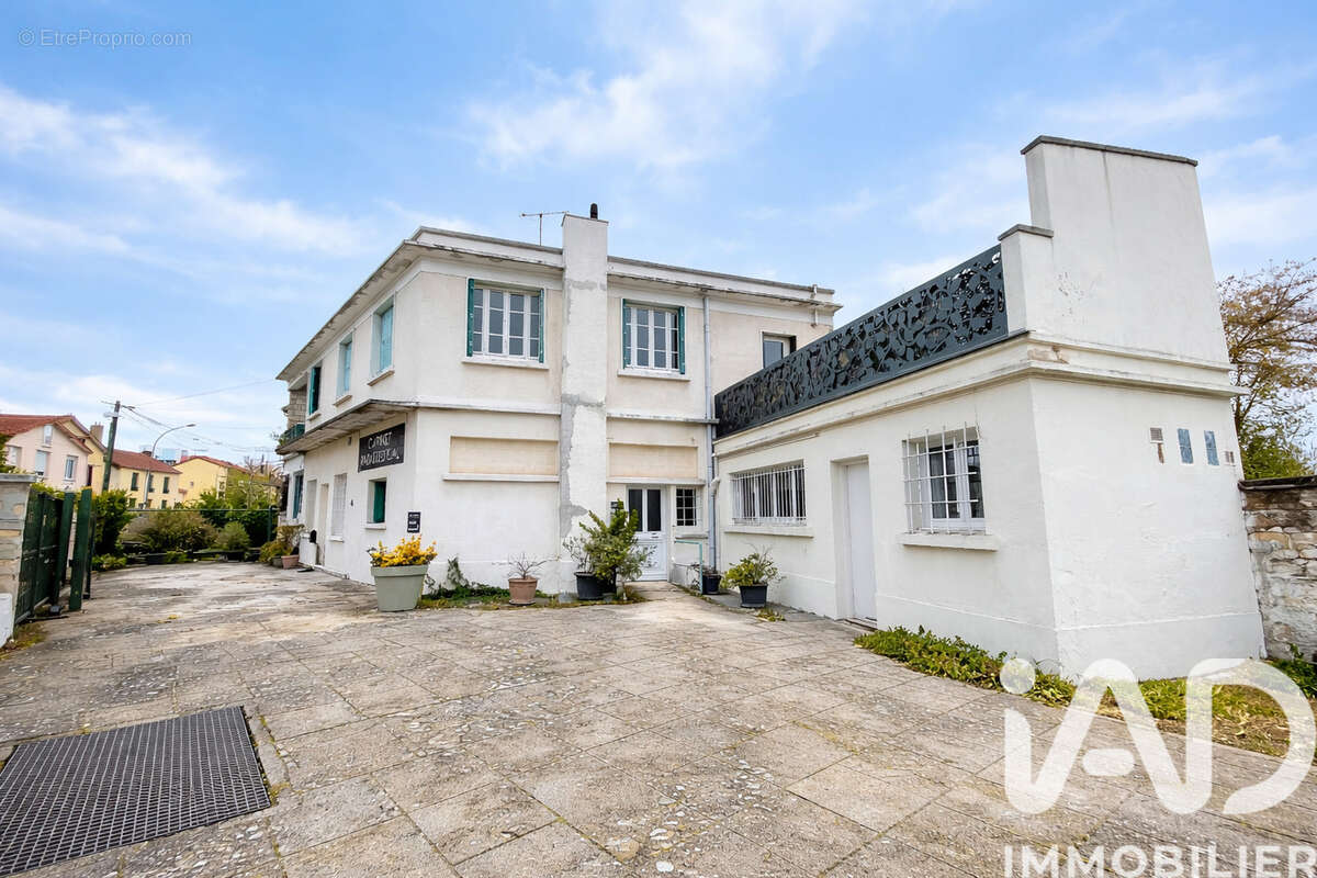 Photo 3 - Maison à IVRY-SUR-SEINE