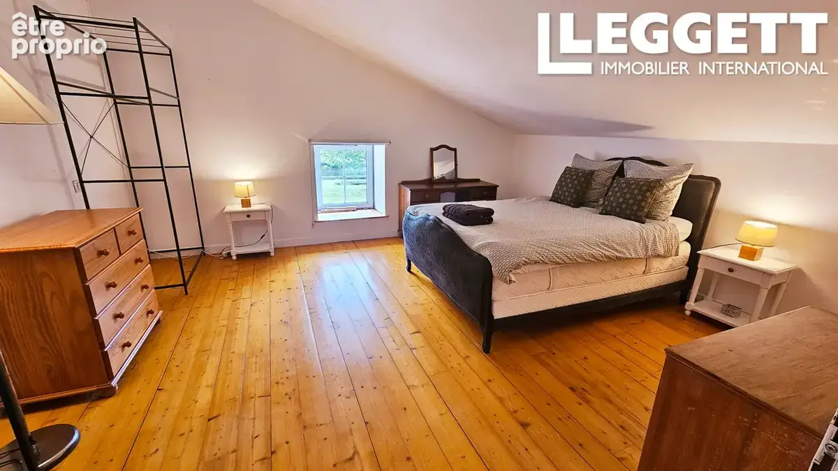 Une impressionnante maison familiale très bien rénovée avec une piscine récente - photo 10