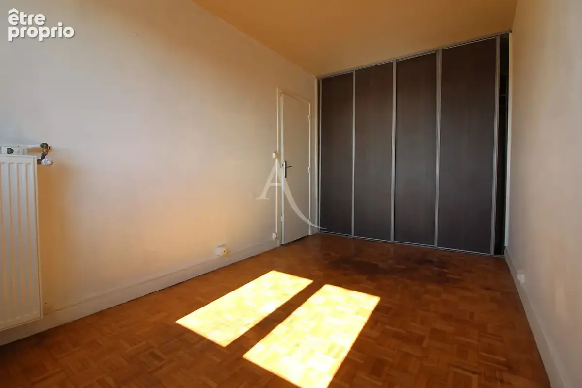 Appartement traversant Chalon Sur Saône T3 - Saint-Jean-des-Vignes - photo 13