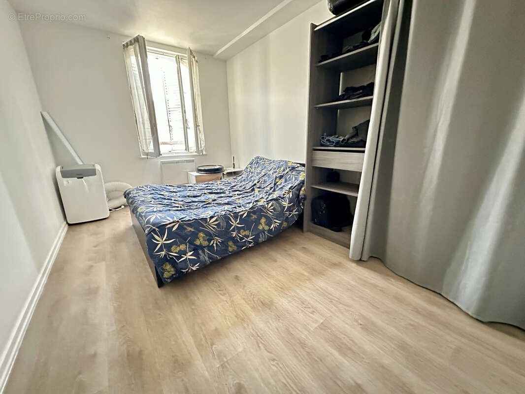 Appartement à SAINT-GEORGES-DE-RENEINS