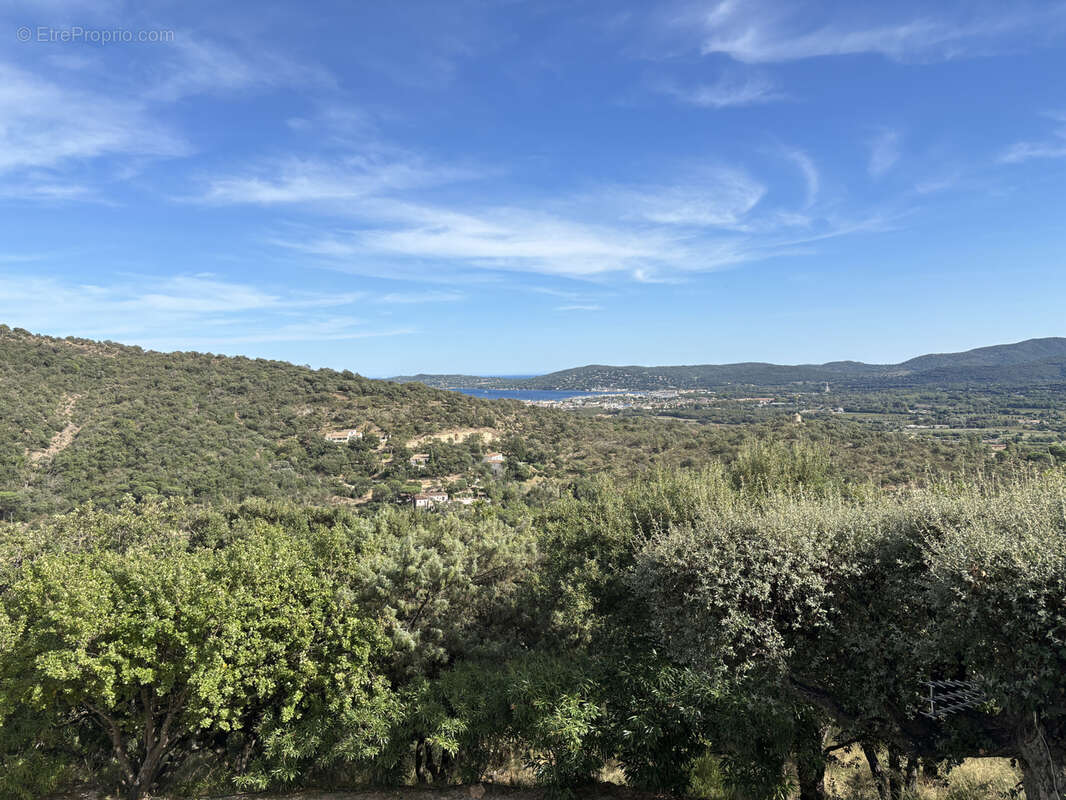 Appartement à GRIMAUD