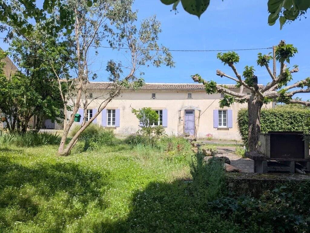 Maison à MIRAMBEAU