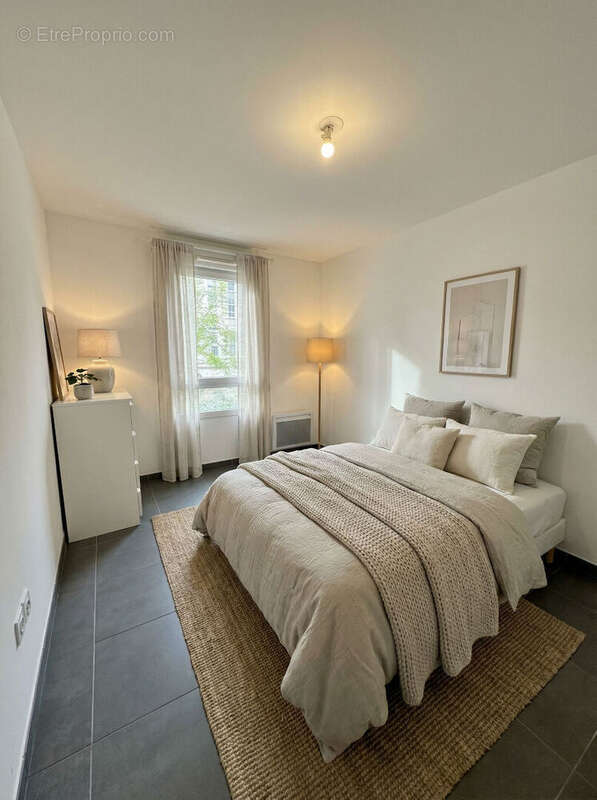 Appartement à MARSEILLE-2E