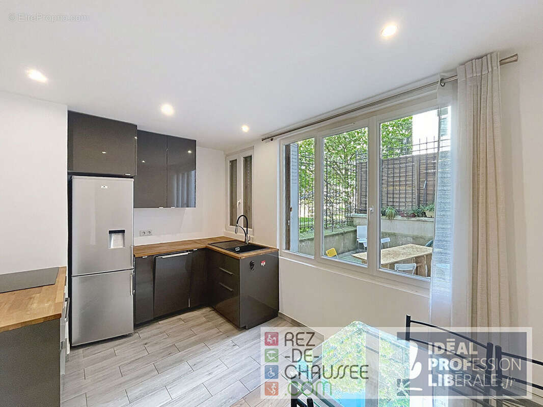 Appartement à PARIS-18E
