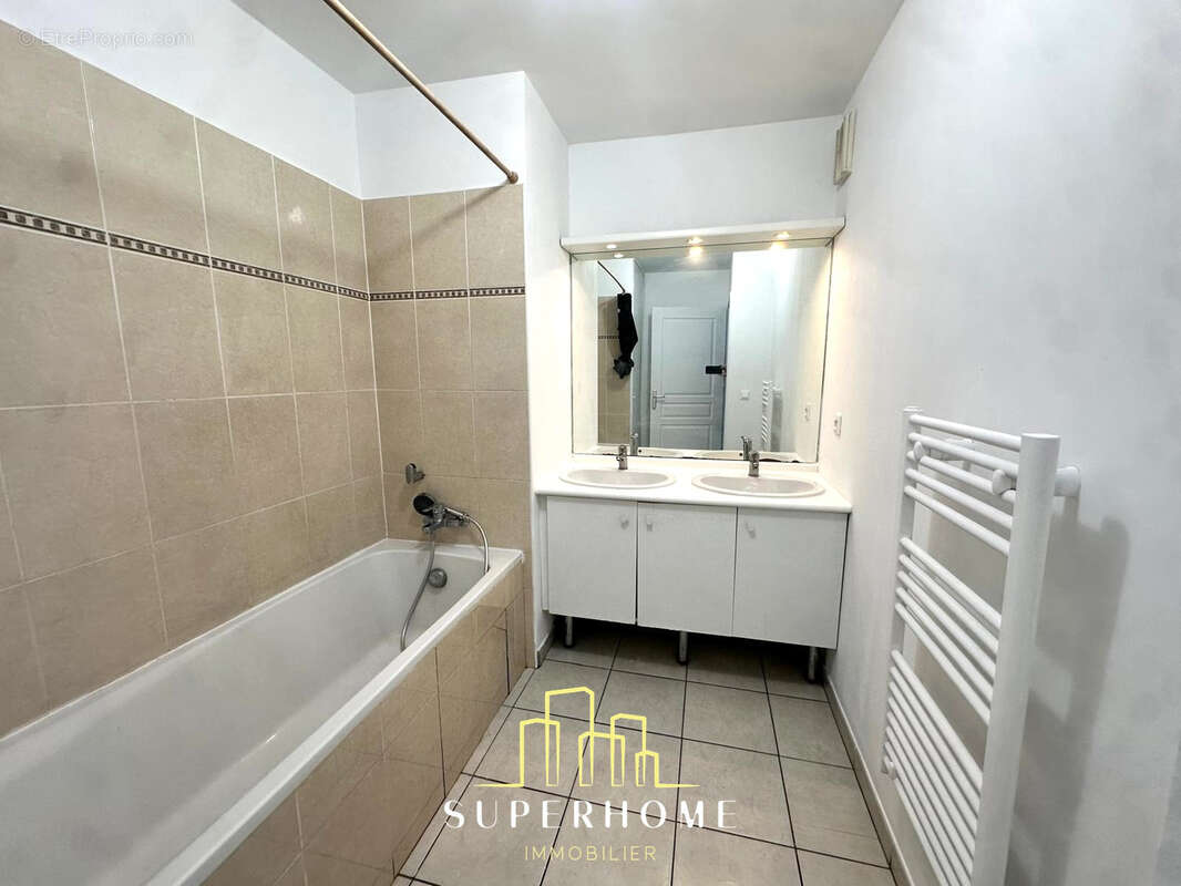 Appartement à MARSEILLE-10E
