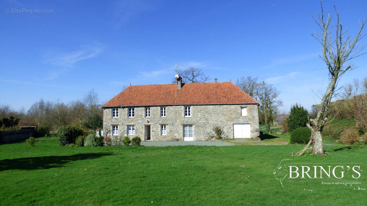 Maison à SAINT-SAUVEUR-LENDELIN