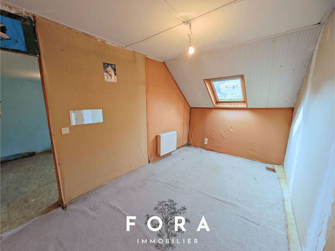 Maison à CONDE-SUR-NOIREAU