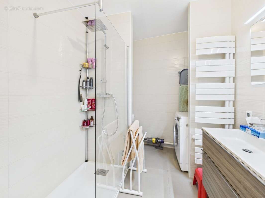 Appartement à ISSY-LES-MOULINEAUX