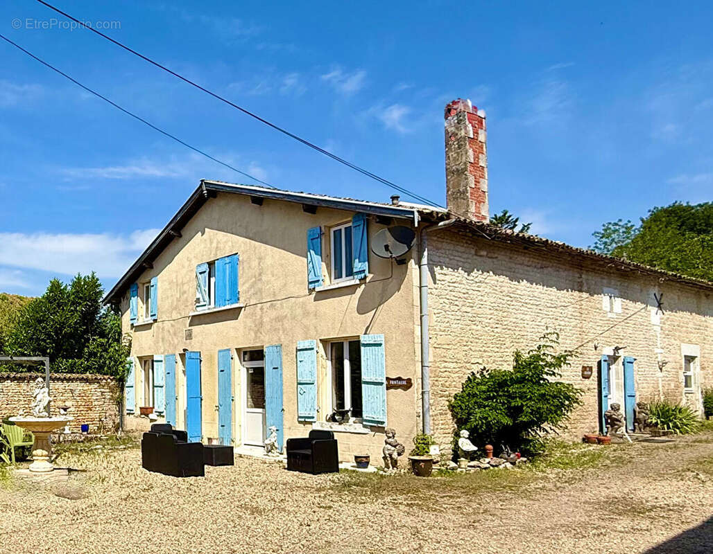 Maison à TILLOU