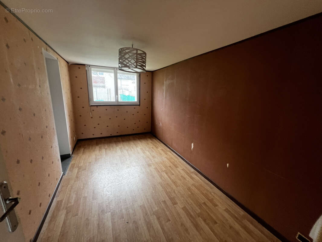 Maison à CHATELLERAULT