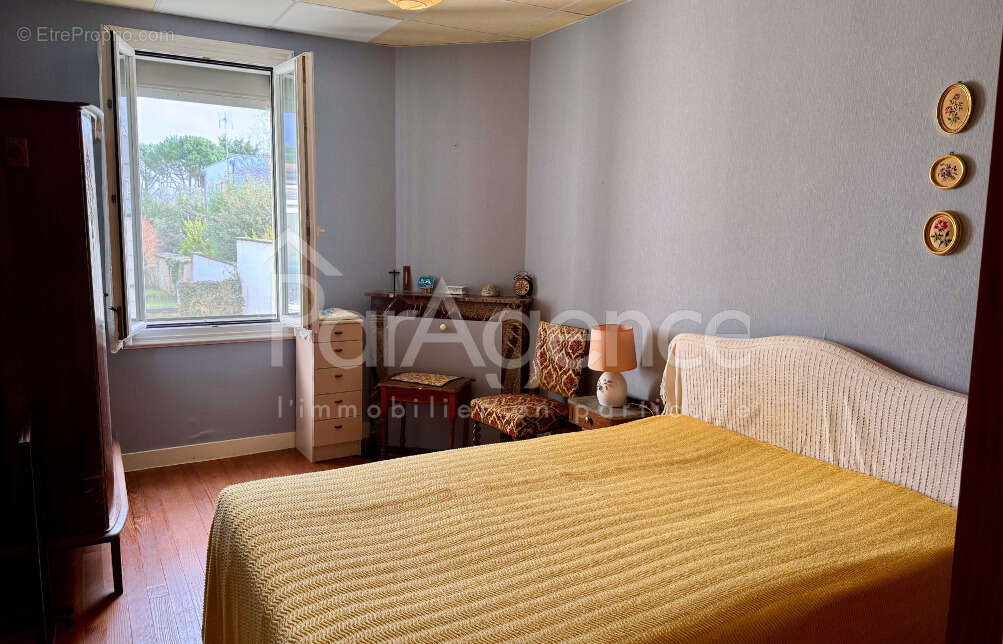 Maison à VAUX-SUR-MER