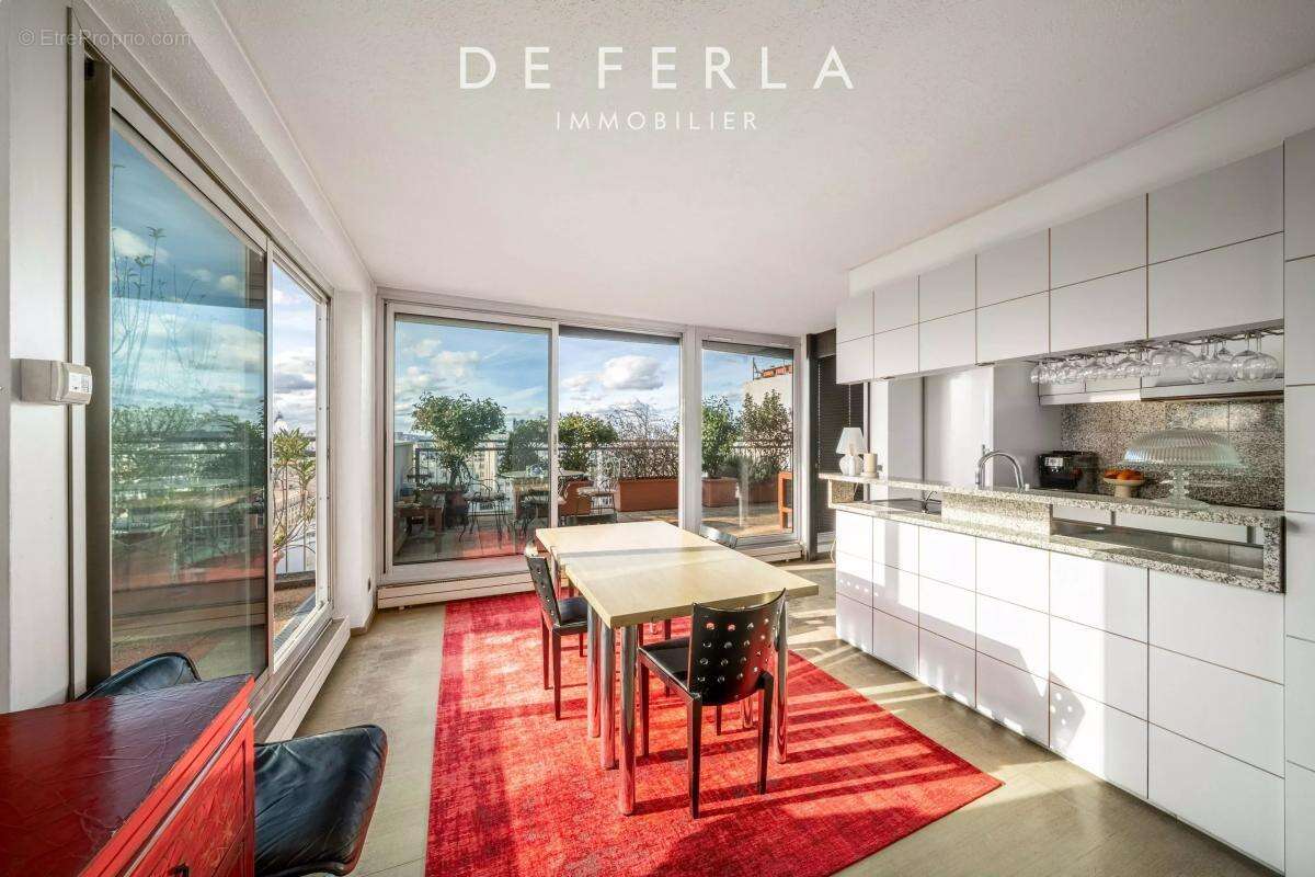 Appartement à PARIS-14E