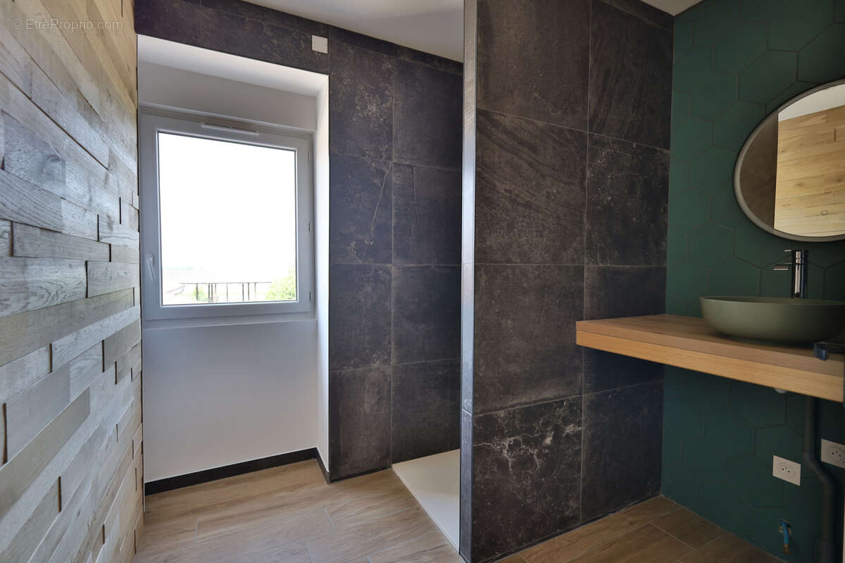 Appartement à OYTIER-SAINT-OBLAS