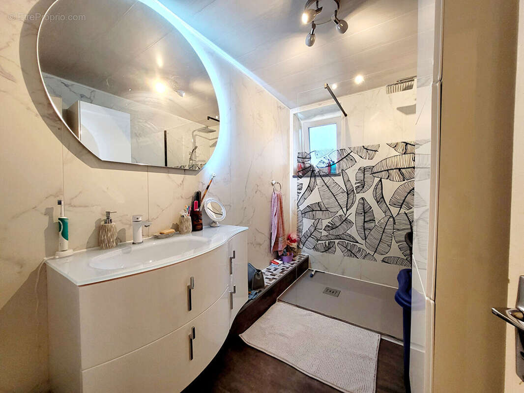 Appartement à SAMPANS