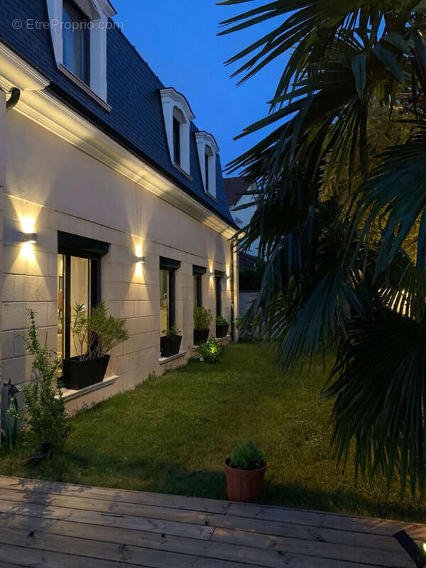 Maison à CARRIERES-SUR-SEINE