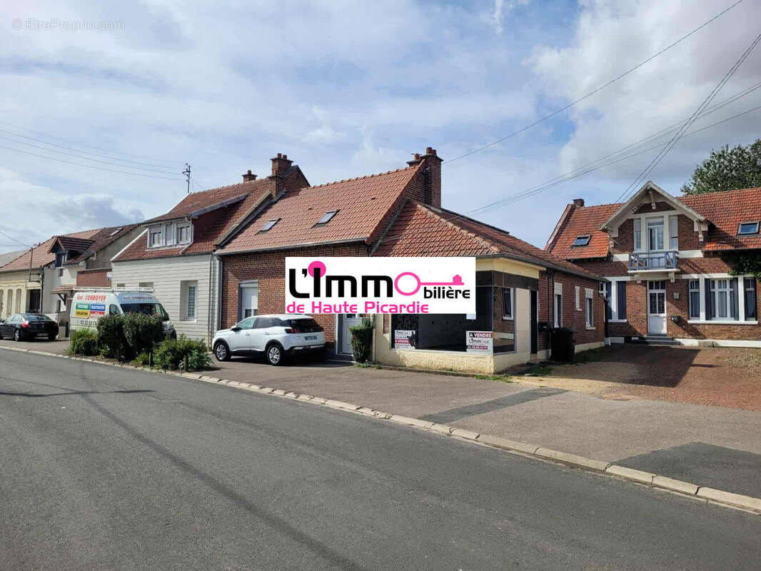 Maison à ROSIERES-EN-SANTERRE