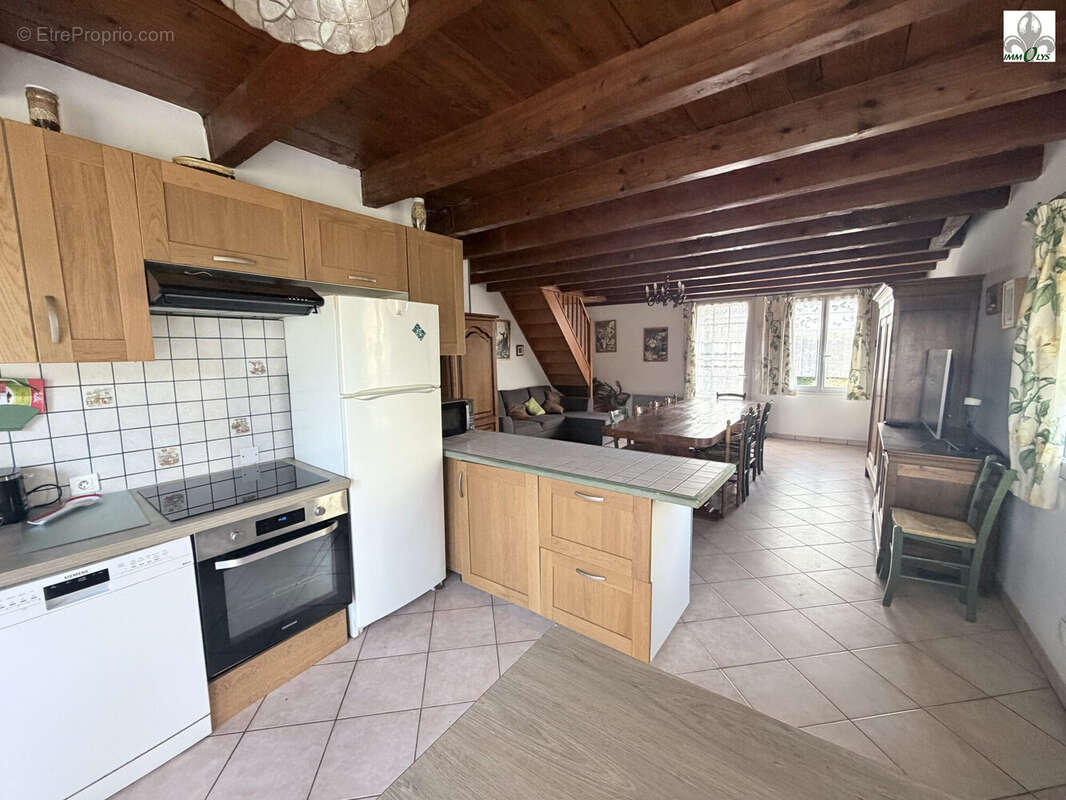 Maison à PONTOUX