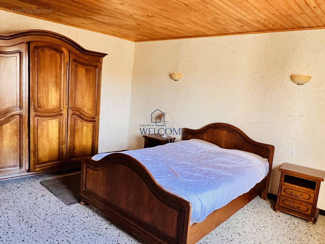 Maison à PONT-SAINT-ESPRIT